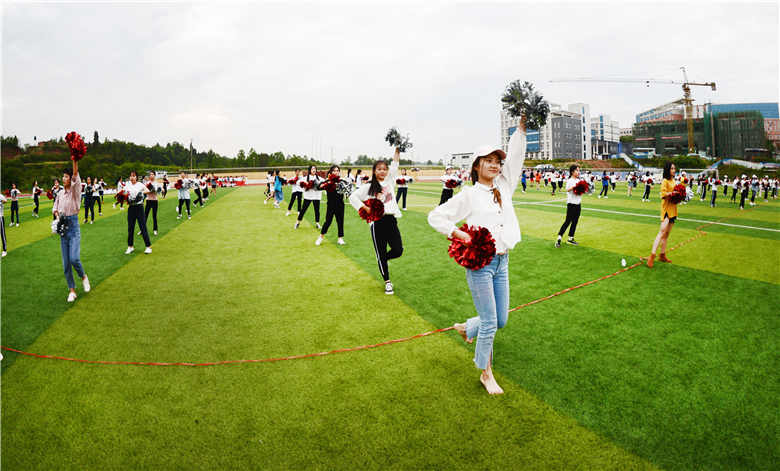 专题报道第二期丨南充市第二届中等职业学校学生田径锦标赛开幕式篇