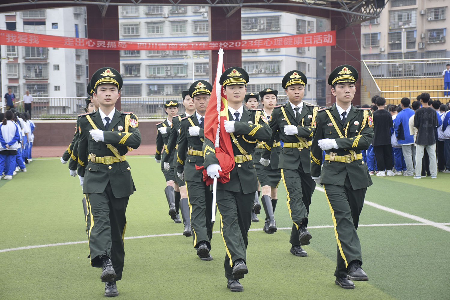 积累真才实学 锤炼过硬本领