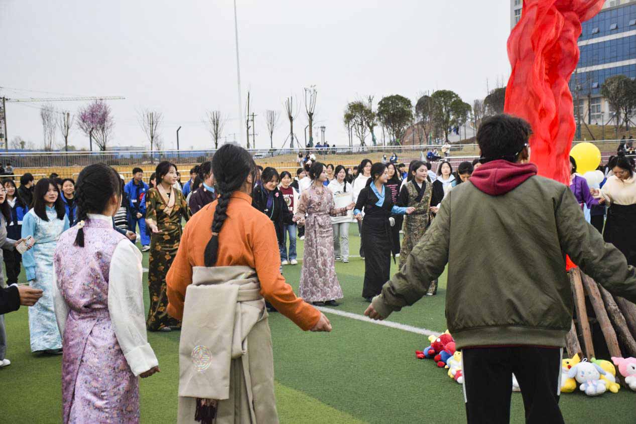 篝火晚会